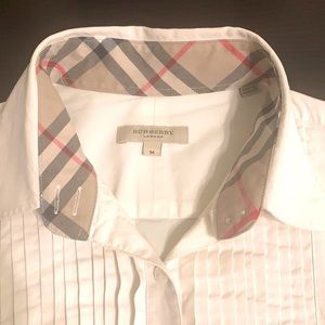 Burberry  M size button down classic white  shirt women